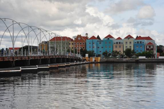Observando Otrabanda desde Punda, em Willemstad - Curaçao